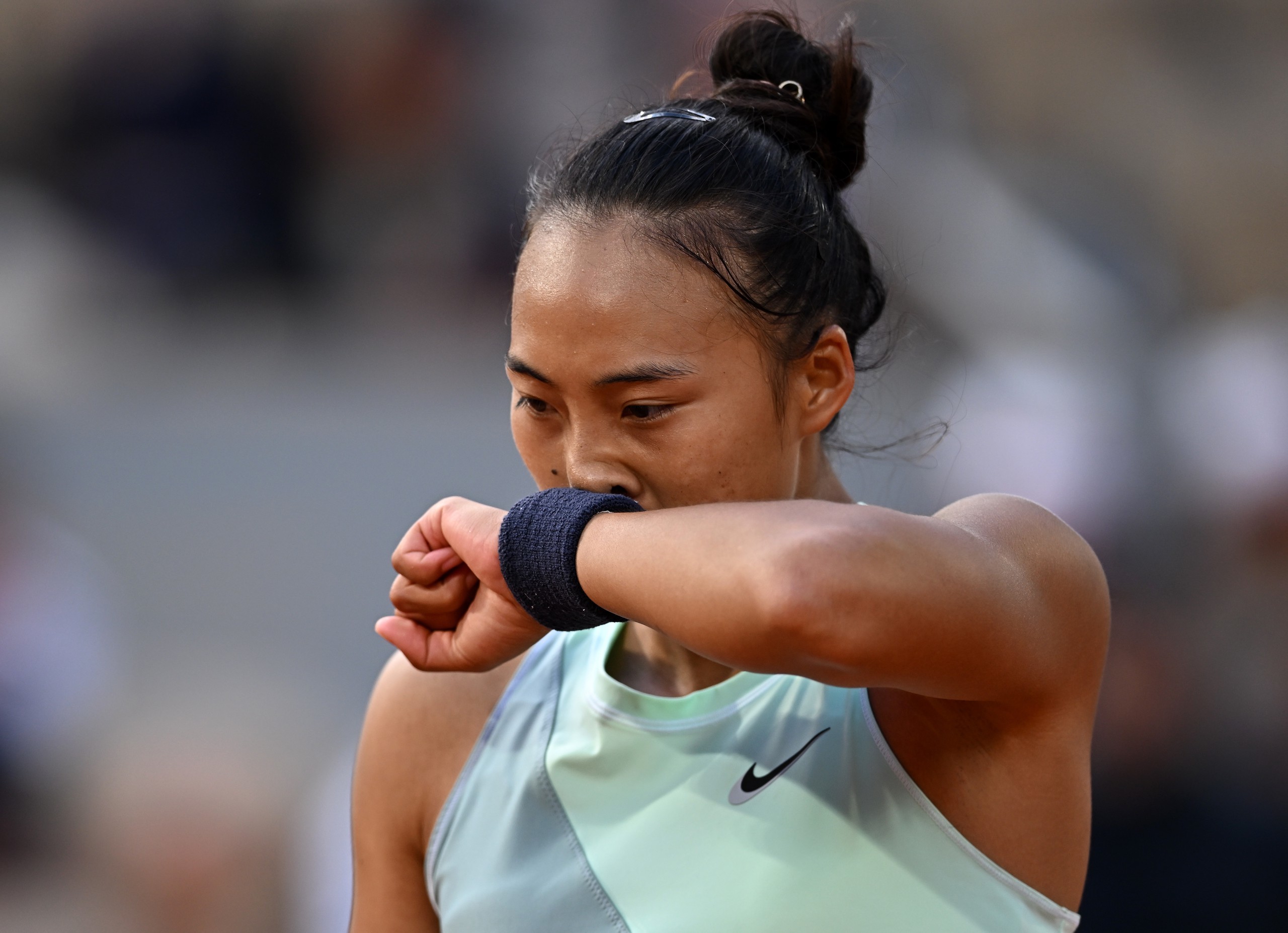 ios版下载-切尔西训练开放日，今晚调整名单引欢呼，社区盾在即，控场能力受关注的简单介绍-ios版下载